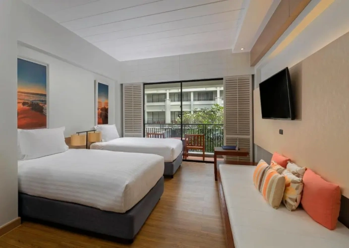 Deluxe Twin room with balcony