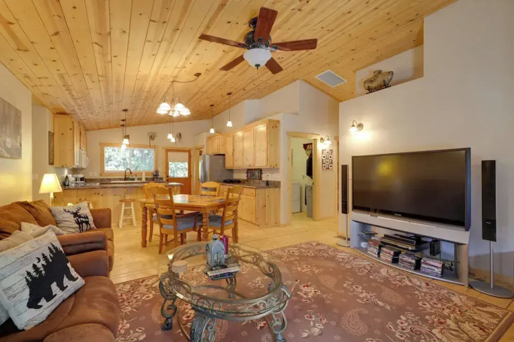 Near Hikes: Arnold Cabin w/ EV Charger & Fire Pit