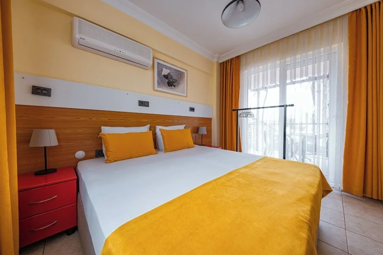 1 Bedroom Apartment with balcony