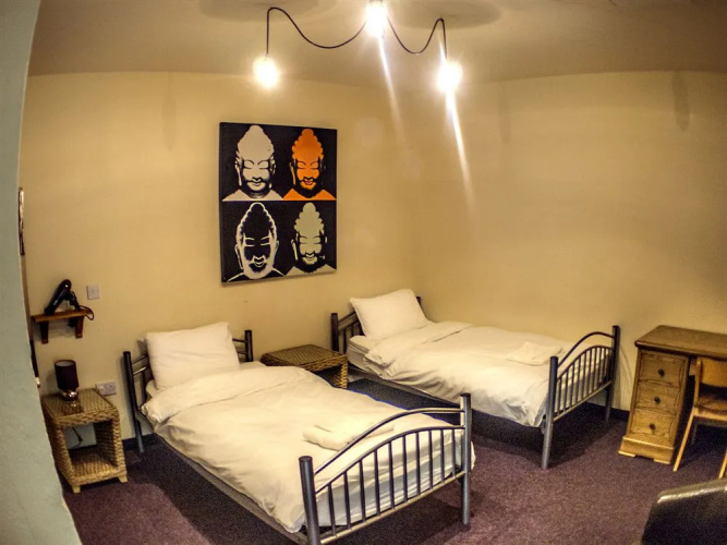 Victoria Warehouse Hotel