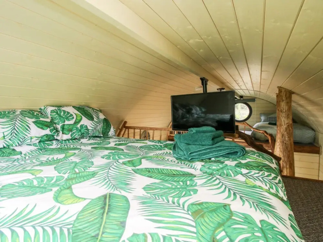 Callow Pod