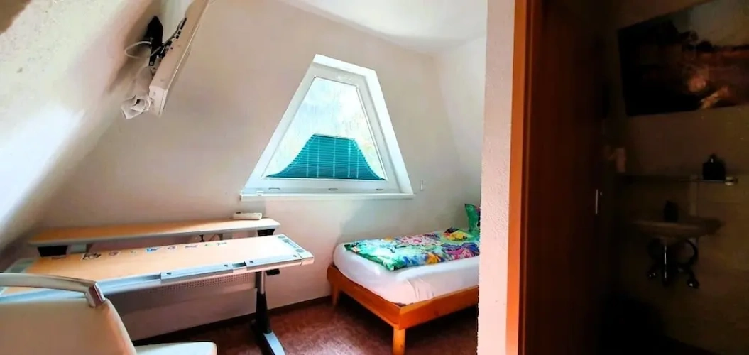 Standard Single room
