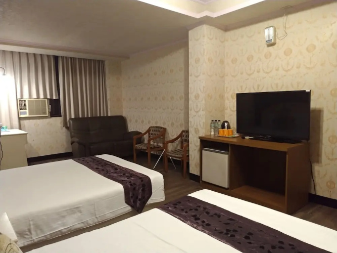 Guan Lun Hotel