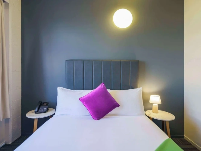 3 Bedrooms Sextuple Apartment