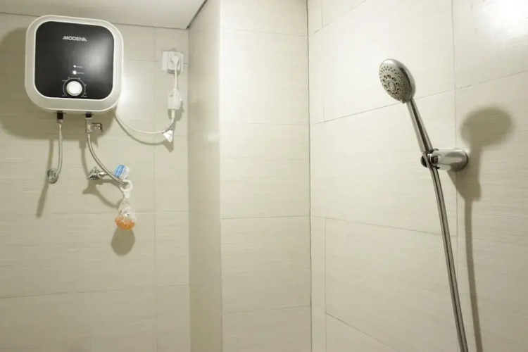 Spacious Studio Room at Gateway Pasteur Apartment near Exit Toll Pasteur
