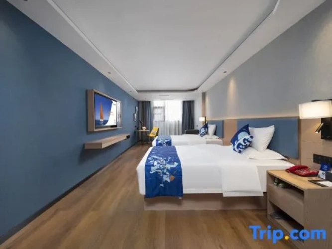 Deluxe Suite