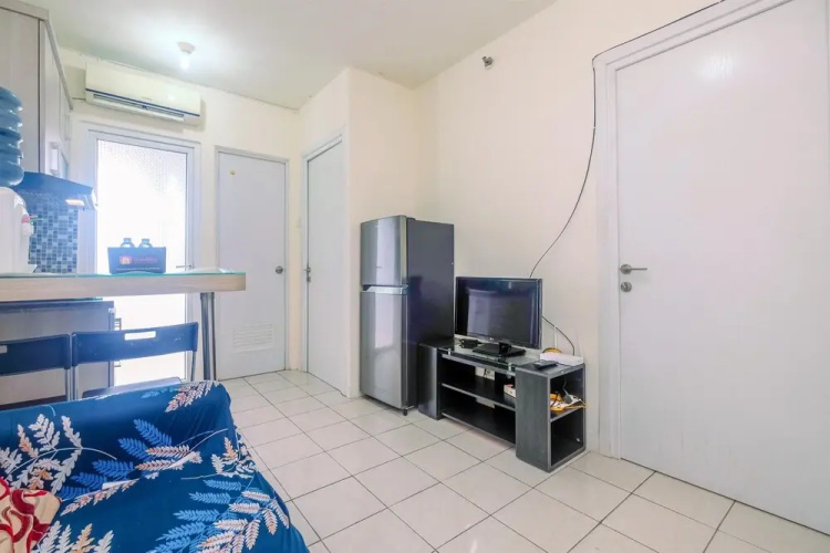 Comfort Green Pramuka 2BR Apartment