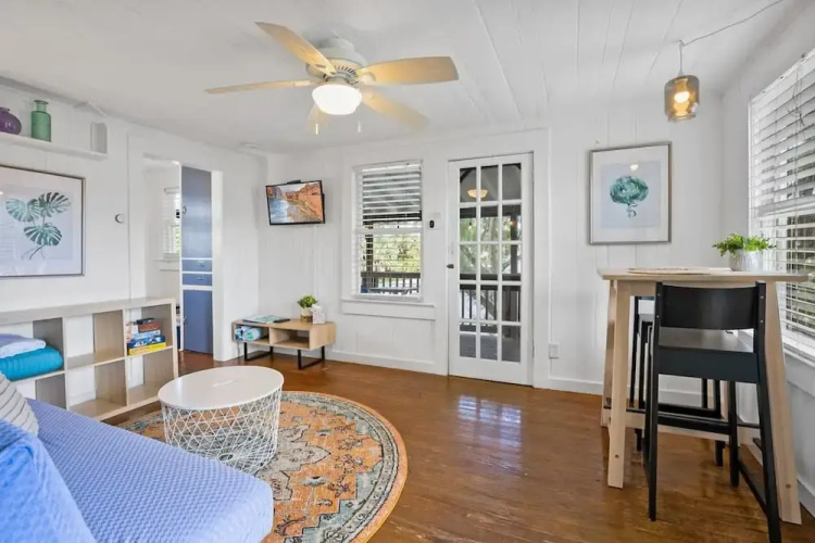 Marvelous Mermaid Beach Bungalow Dog-friendly