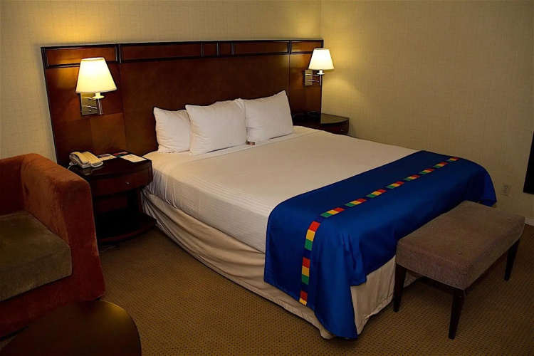 The Hotel Fresno