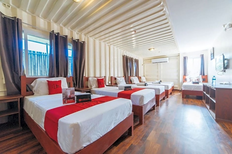 Deluxe Family room