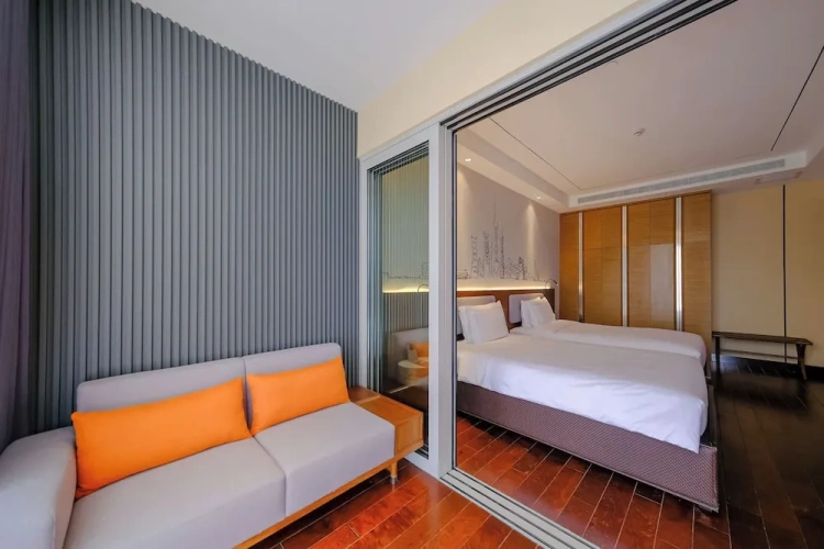 Luxury Suite