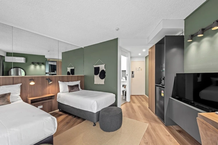 Standard Twin room with balcony