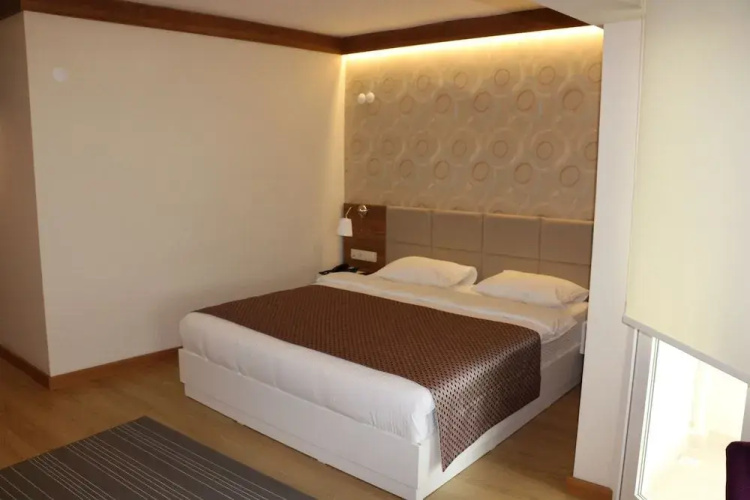 Huseyin Hotel