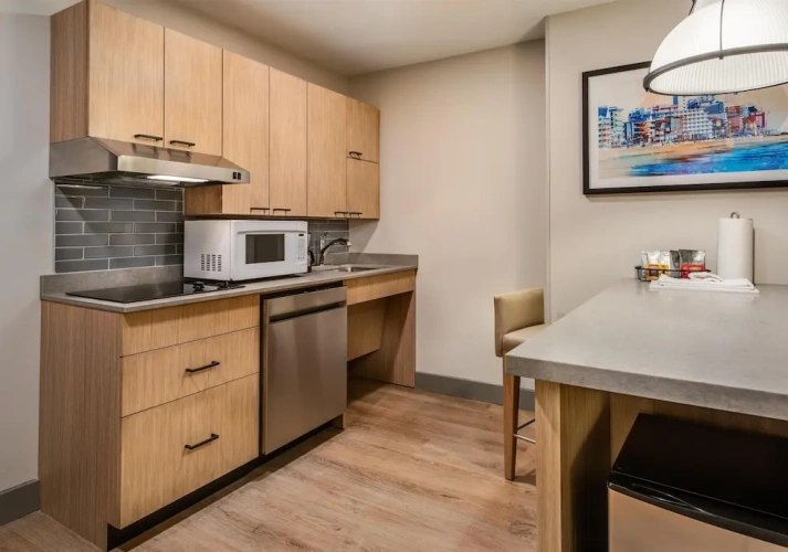 Quadruple Suite with balcony and with city view