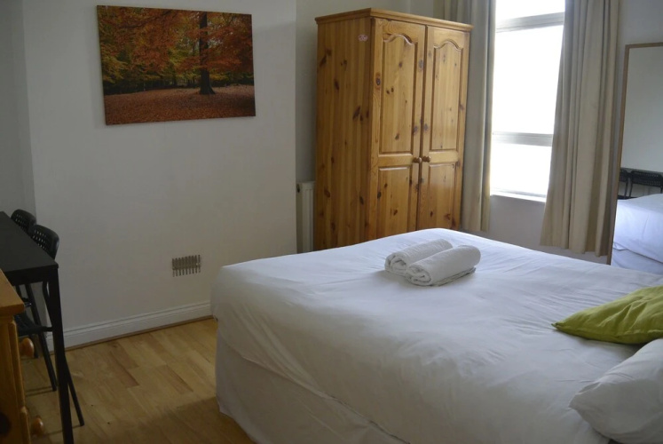 Rooms at 175