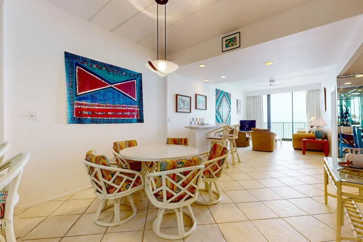 Suntide III Condominiums