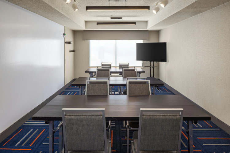 Hampton Inn Fairmont photo 19
