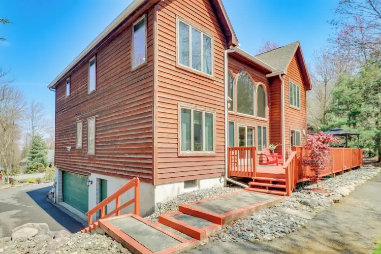 4 Mi to Slopes! Split Rock Resort Home w/ Fire Pit
