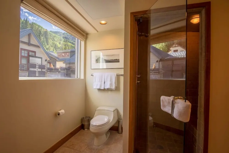 2 Bedrooms Apartment with river view