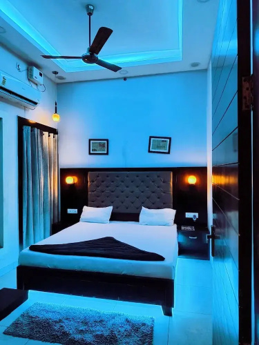 Natraj Hotel