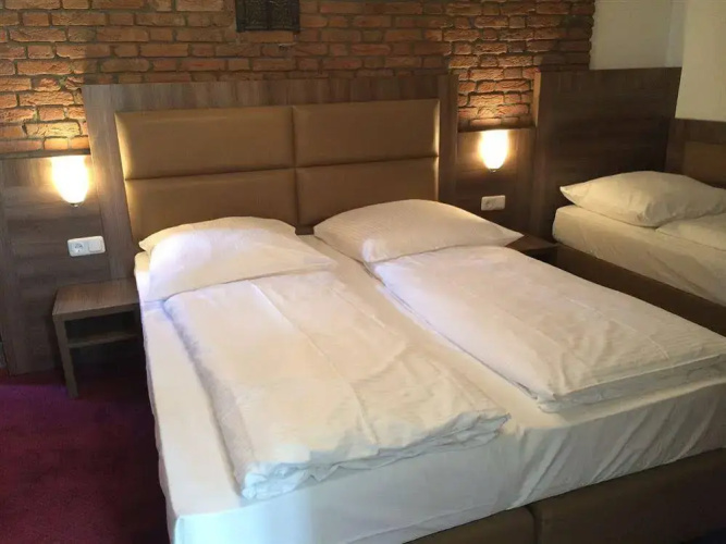 Motel 21