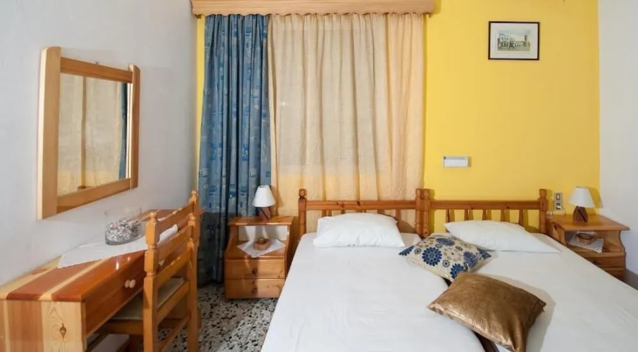 Nikos Studios & Apartments