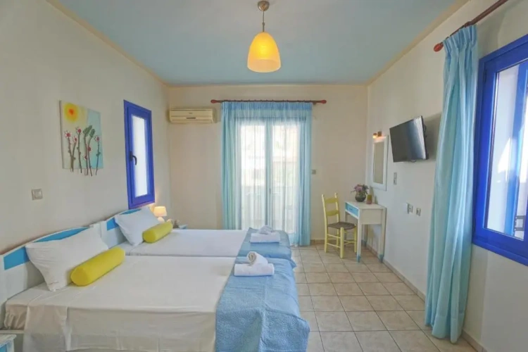 Deluxe Double room with partial sea view