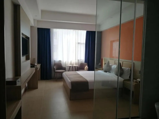 Paci Hotel