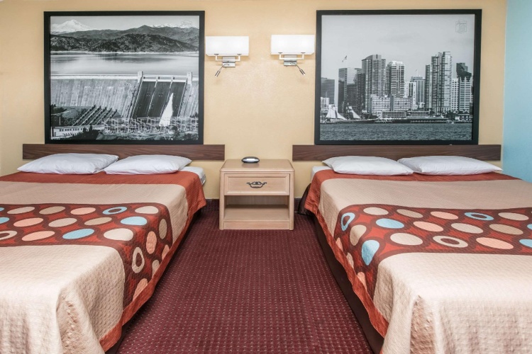 Standard Quadruple room