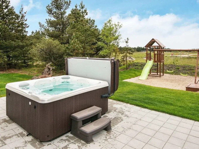 10 Person Holiday Home in Romo
