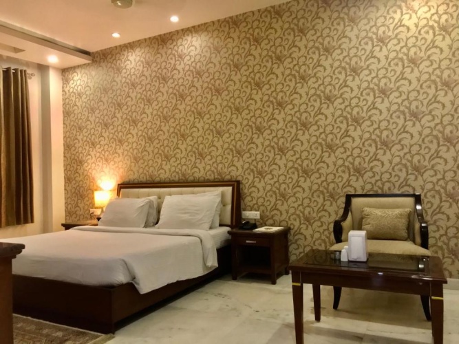 Royal Club room
