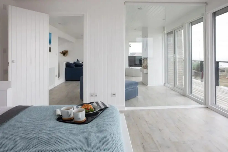 Luxury Seafront Family Home - Indoor Pool