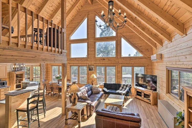4 Bedrooms Cottage with balcony