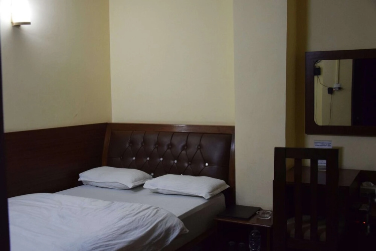 Hotel Siraaj Inn