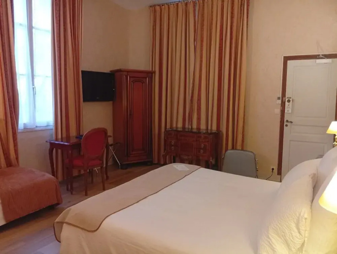 Logis Hôtel Le Plantagenêt