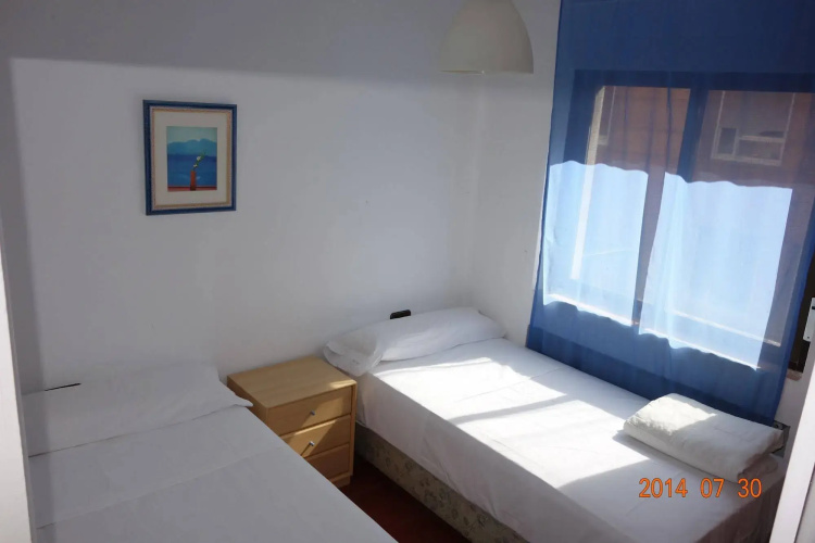 Roomin Hostel