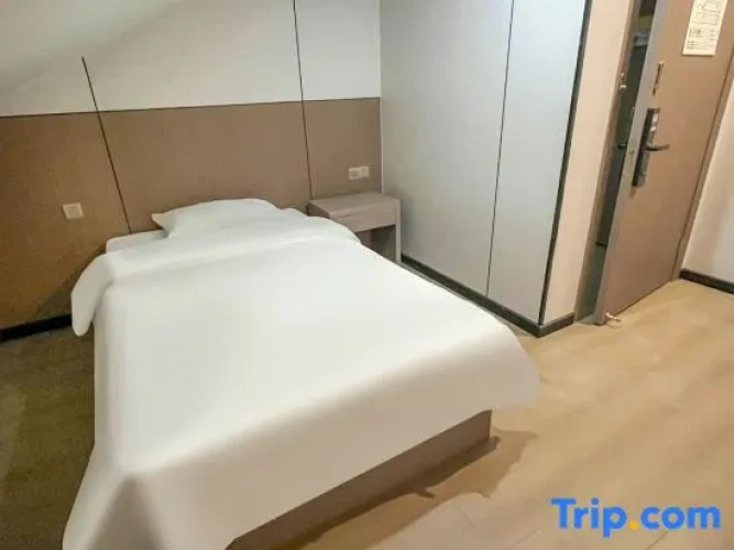 3 Bedrooms Suite