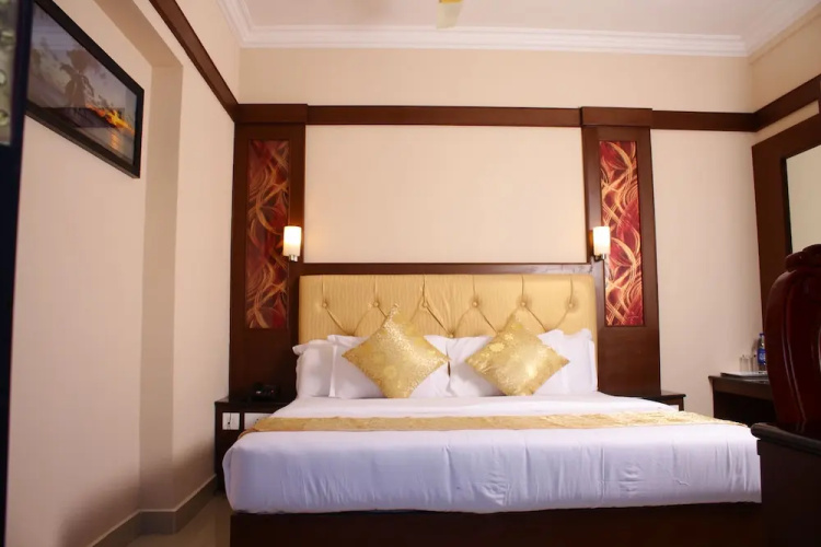 Hotel Sahana Castle