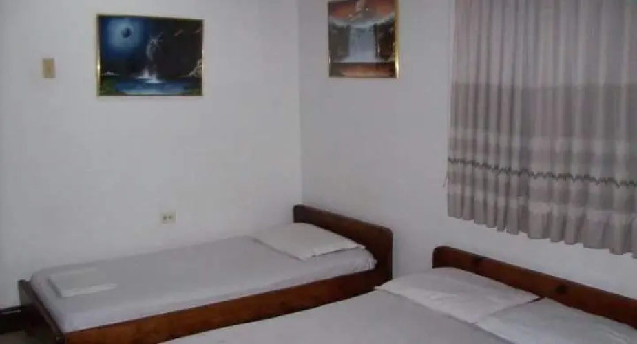 Hostal Calamar
