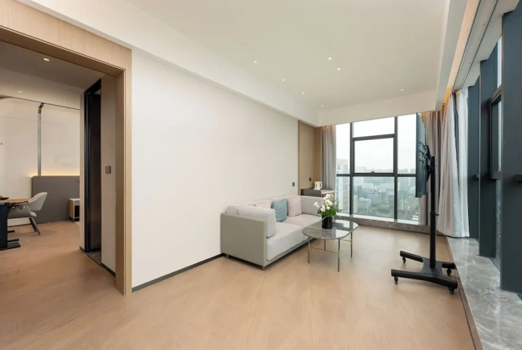 1 Bedroom Suite with city view