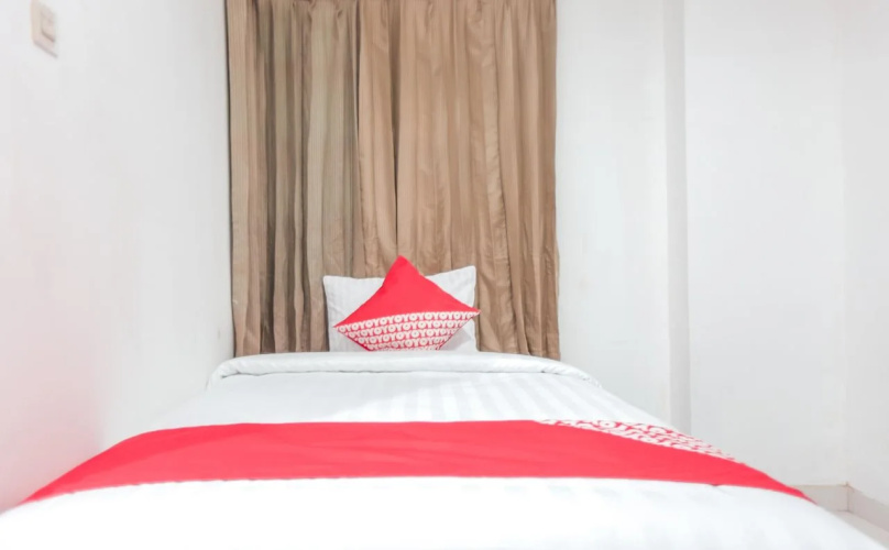 OYO 118 Dorothea Residence