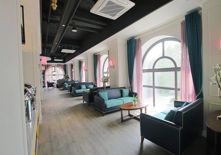 Shine Apartment