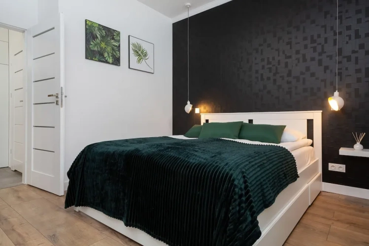 1 Bedroom Double Apartment