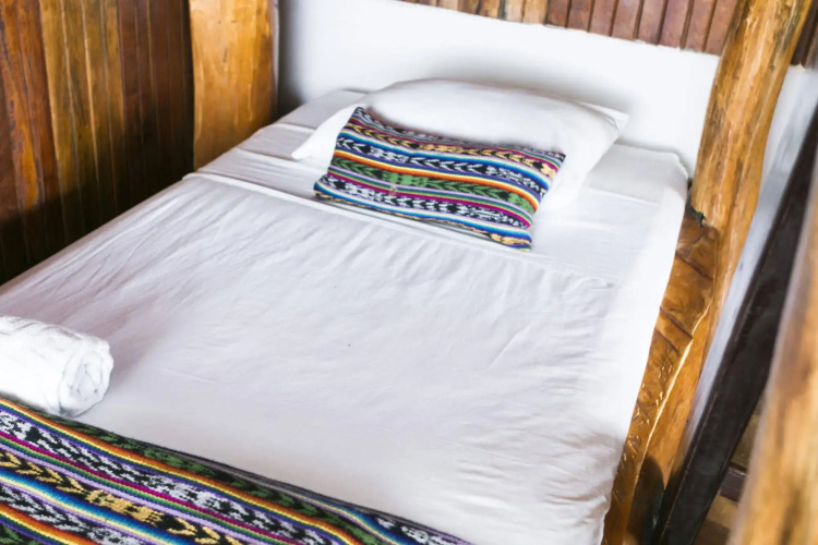 Hotel La Isla Inn