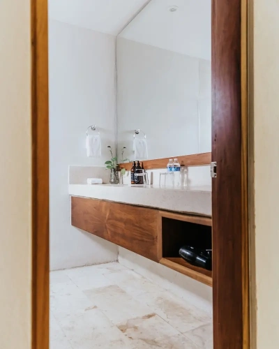 2 Bedrooms Suite with balcony