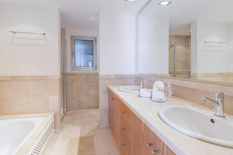 Romen 2-2 PENTHOUSE SEA VIEW & JACUZZI 2B