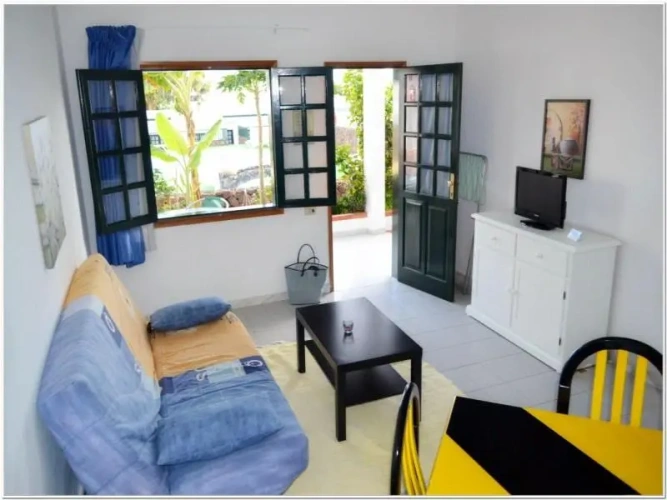2 Bedrooms Quadruple Apartment