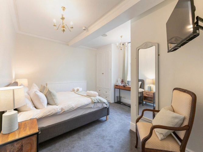 Compact Double Room