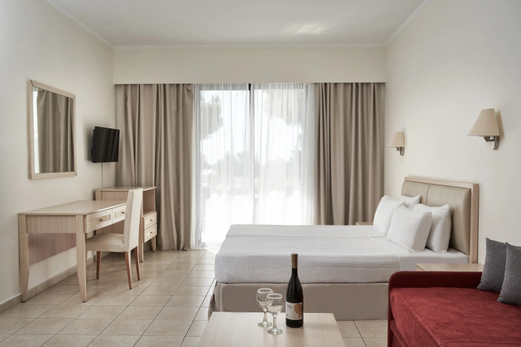 Miraluna Village & Spa