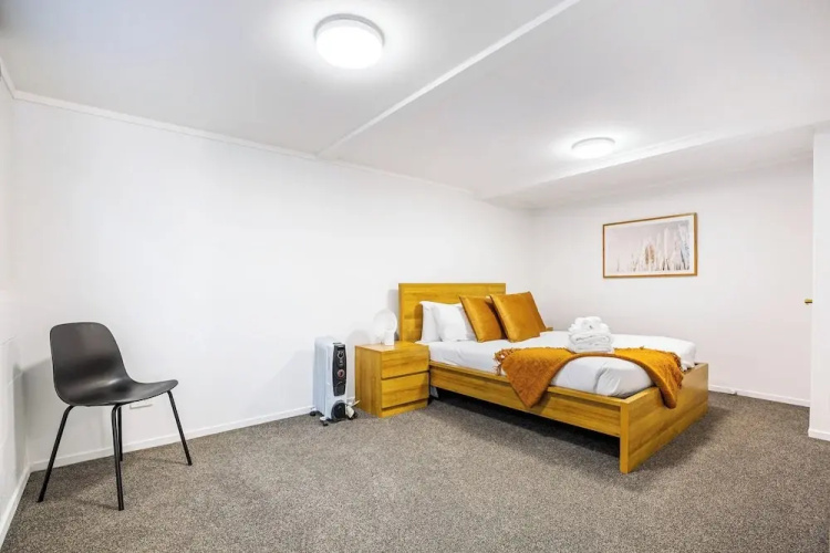 Riches Serendipity Home with Parking